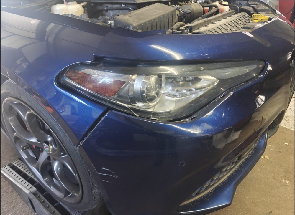 Alfa Romeo Headlight Replacement: What a Cracked Giulia Headlamp Really Takes